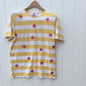 Quacker Factory flip flop bling Tee! Medium